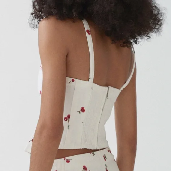 Mango Cherry Patterned White Camisole - Picture 3 of 8